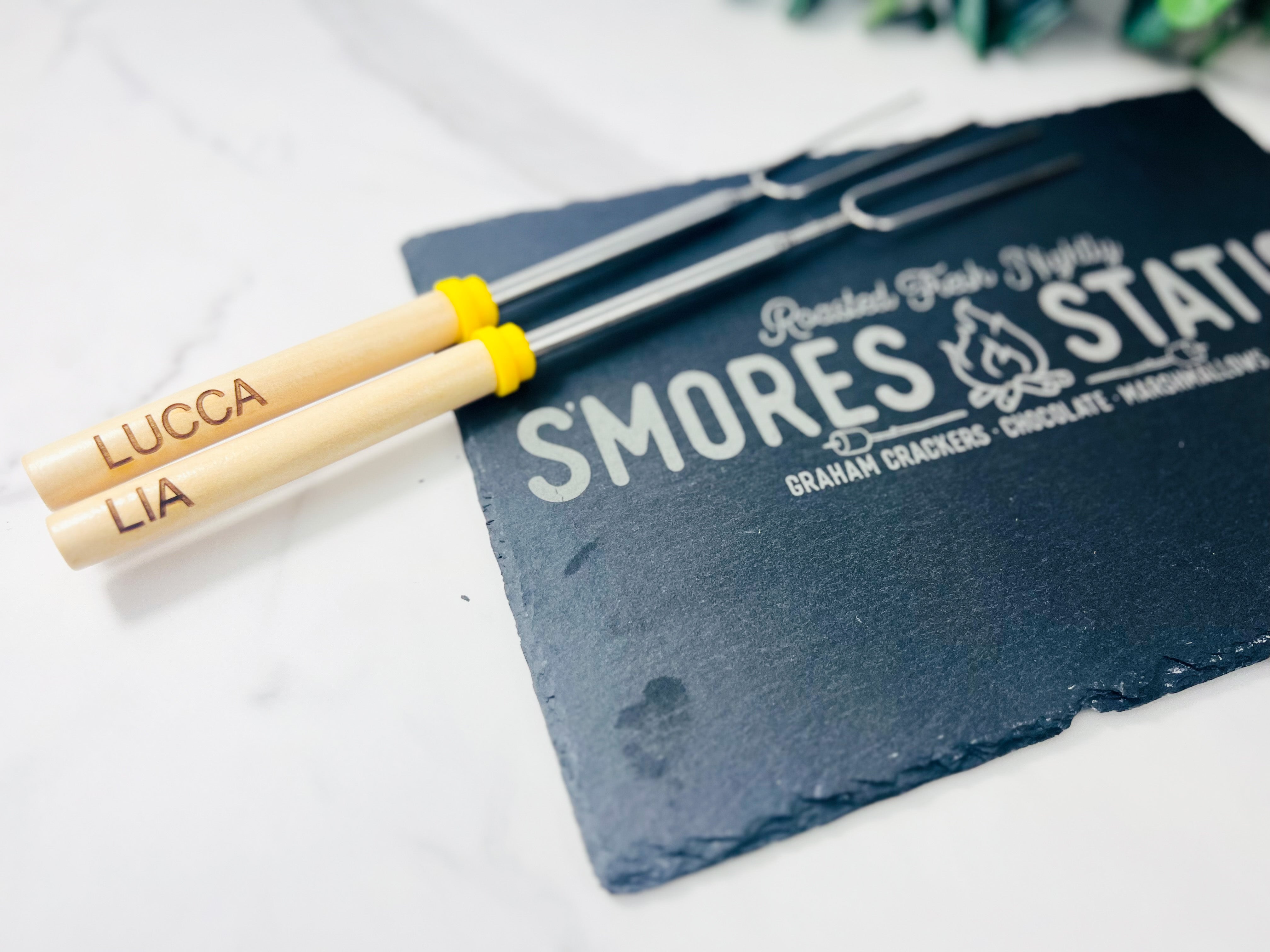 Personalized S'mores Sticks – Twin Mama Craft Design