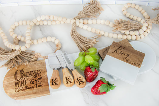 White Marble & Acacia oval wood serving board set
