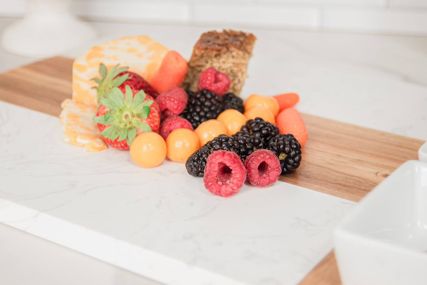 White Marble & Acacia Charcuterie board set